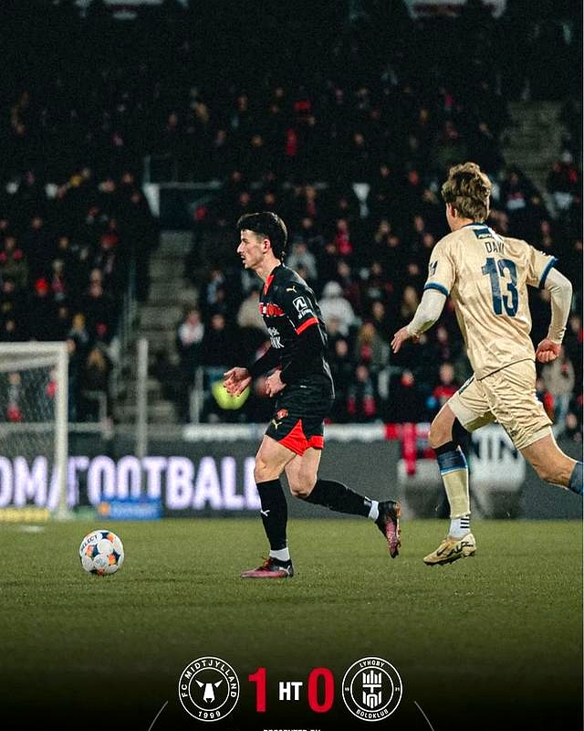 AYX SPORTS-德罗巴重返赛场，比赛局势复杂首场状态出色，美国队观众沸腾！全场沸腾不已(欧罗巴今天比赛结果)